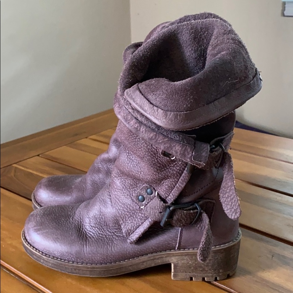 Leather boots